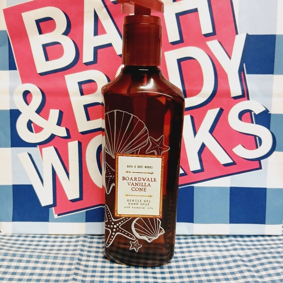 Bath and Body Works Boardwalk Vanilla Cone Gentle Gel Hand Soap - Picture 1 of 3